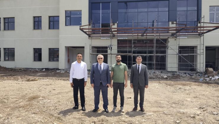 Pehlevan, Derince Ağız ve Diş Sağlığı Hastanesi İnşaatını inceledi