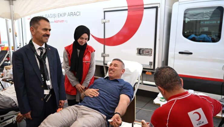 Yeşil siyah için atan yürekler, hayat için kan veriyor