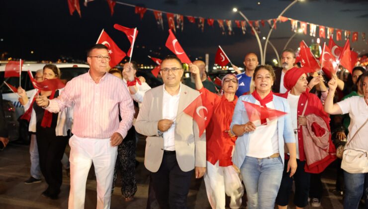 Büyük Zafer’in gururu Derince de yaşandı