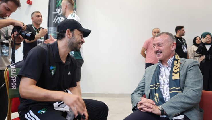 Başkan Büyükakın’dan Kocaelispor’a büyük moral