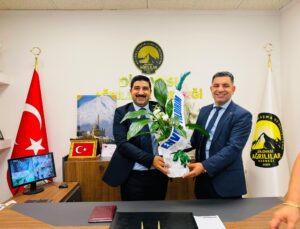 Enver Yıldırım’dan Dilovası Ağrılılar Derneği’ne Ziyaret
