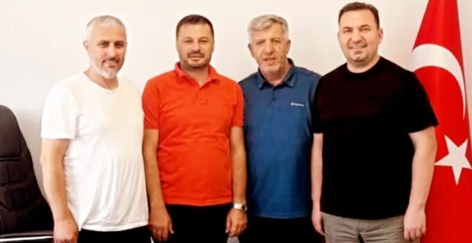 Kocaeli Trabzonlular’dan Zorlu’yu hayırlı olsun ziyareti