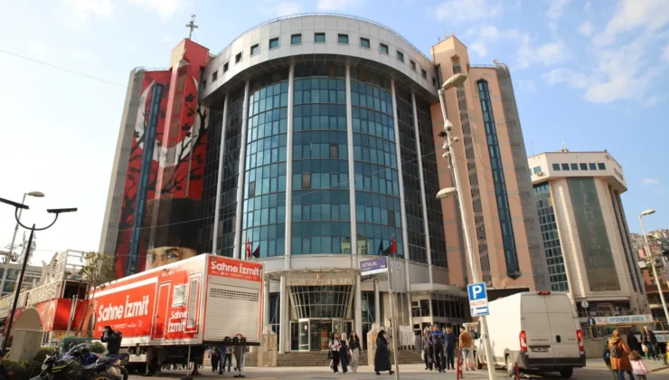 İzmit Belediyesi’ne iki yeni başkan yardımcısı