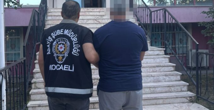 Aranan dolandırıcı Kocaeli’de yakalandı
