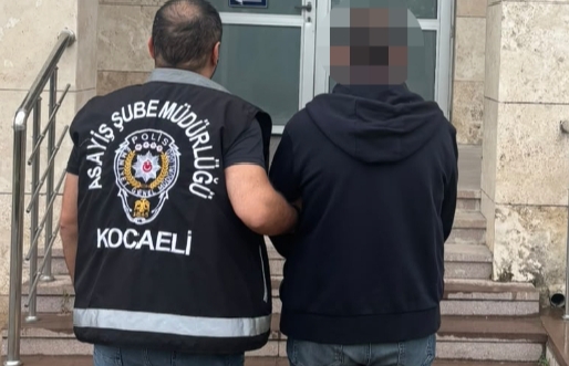Dolandırıcılık ve sahtecilikten aranıyordu YAKALANDI