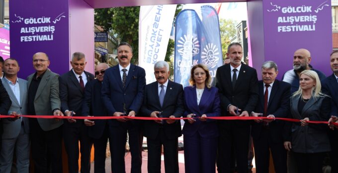 Alışveriş festivali Gölcük’te ticareti canlandırdı