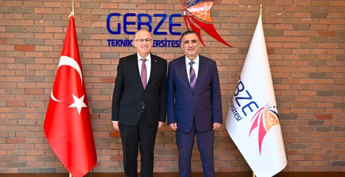 Rektör Cantürk’ten Mantar’a Hayırlı Olsun Ziyareti