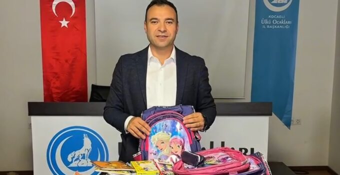 Ülkü Ocakları Kocaeli’den öğrencilere kırtasiye desteği
