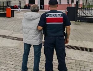Silahla Tehdit suçundan aranıyordu. Körfez’de yakalandı
