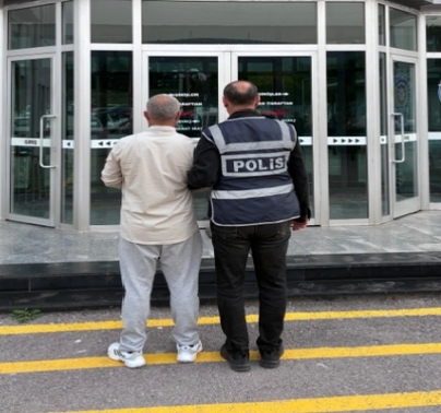 Uyuşturucu suçundan aranan şahıs Körfez’de yakalandı