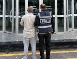 Uyuşturucudan aranan şahıs Körfez’de gözaltına alındı