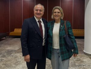 Nilgün İrteni Arcan’ı tebrik etti