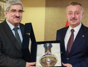 İş dünyasının yeni yönetimi Başkan Büyükakın ile tanıştı