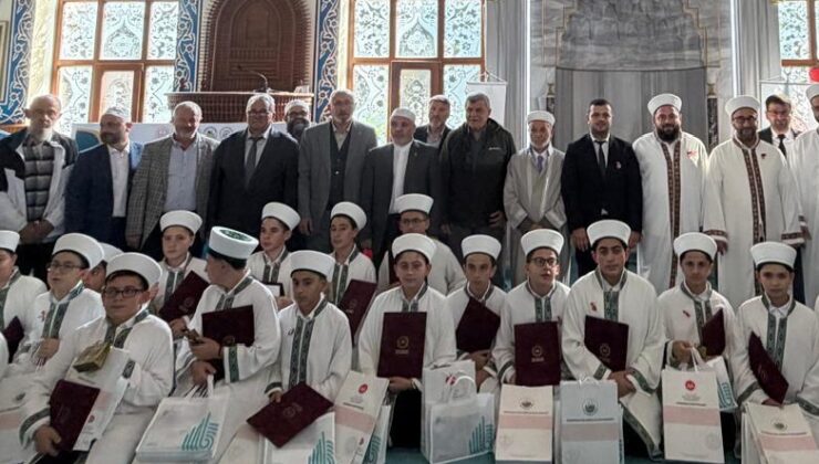 Kocaeli’de 26 öğrenci hafızlık icazeti aldı