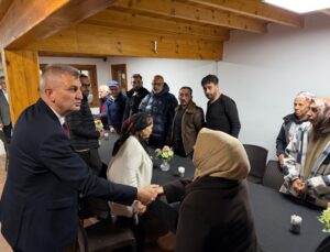 Başkan Sezer, tahliye edilen site sakinleriyle buluştu