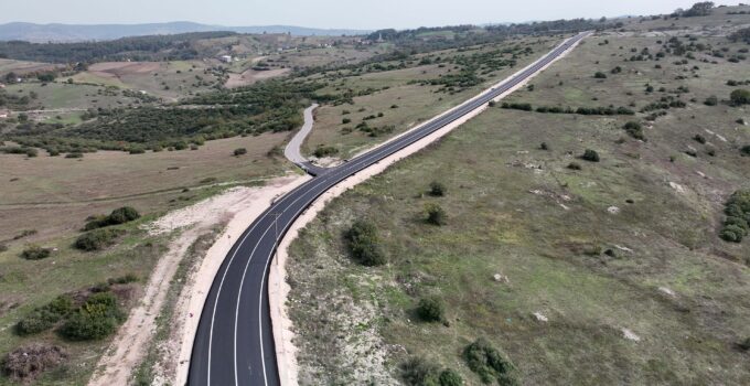 Akçaova Grup Yolu’nda 9,7 Kilometrelik Yenileme Tamamlandı