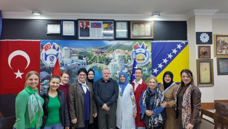 Karamürsel’de Aliya İzzetbegoviç Anıldı