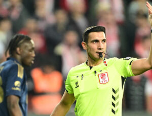 Kocaelispor-Göztepe maçının hakemi Alper Akarsu!