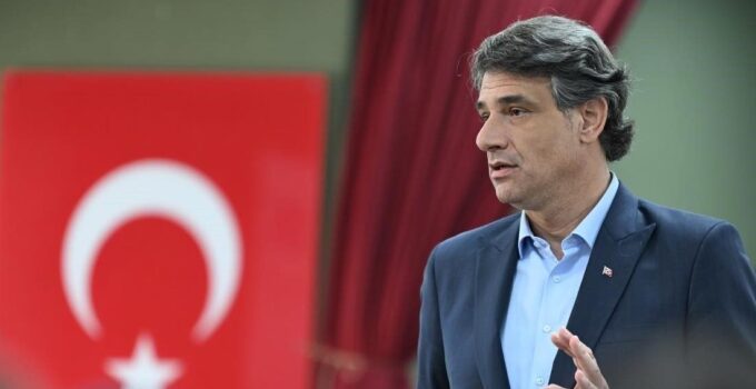 Kartepe’de Cumhuriyet gündüz yaşanmaz mı Başkan Kocaman? 