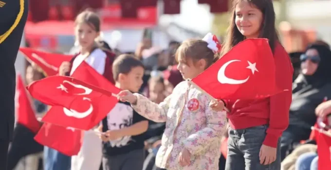 Büyükşehir Cumhuriyet’i dolu dolu yaşatacak